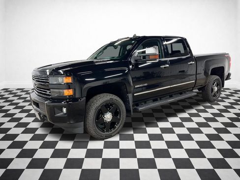 Used 2015 Chevrolet Silverado 2500 LTZ w/ Duramax Plus Package AWD/4WD image 4