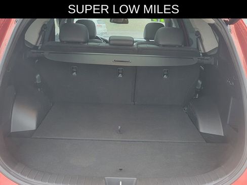 Used 2019 Hyundai Santa Fe Limited image 6