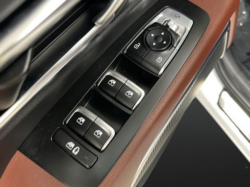 Used 2024 Kia Telluride SX Prestige AWD/4WD image 22