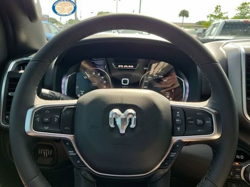 Used 2026 RAM 1500 4x4 Crew Cab image 20