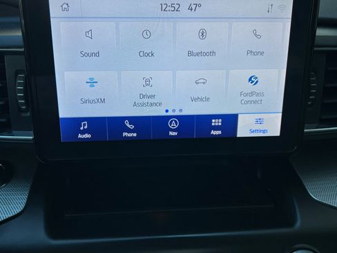 Used 2020 Ford Explorer XLT w/ Equipment Group 202A image 27