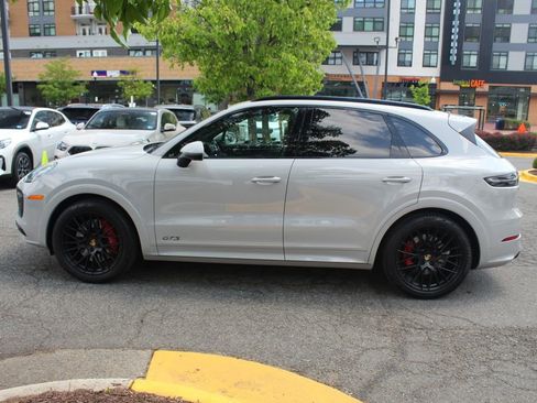 Used 2021 Porsche Cayenne GTS AWD/4WD image 5
