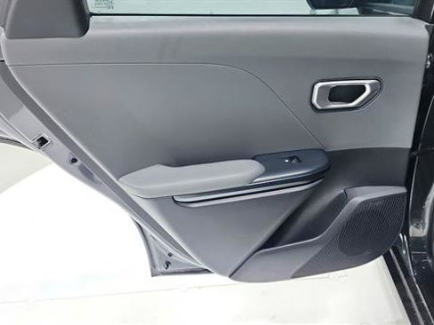 Used 2025 Kia K4 FWD image 22