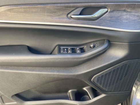 New 2026 Jeep Grand Cherokee L 4WD image 18
