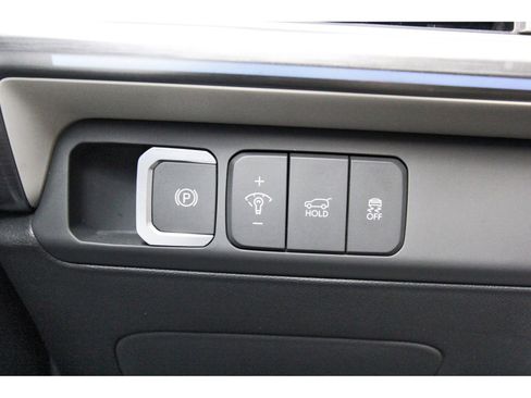Used 2024 Hyundai Santa Fe Limited FWD image 23
