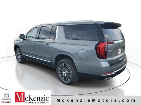 New 2026 GMC Yukon XL Denali w/ Sun & Power Step Package AWD/4WD image 3