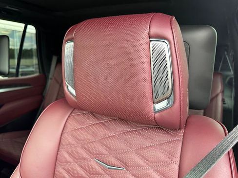 Used 2025 Cadillac Escalade Premium Luxury w/ Touring Package AWD/4WD image 20