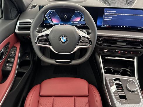 Used 2025 BMW 330i Sedan w/ Premium Package RWD image 25