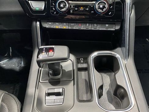 Used 2024 GMC Sierra 1500 Denali image 32