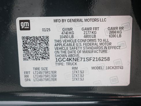 Used 2025 Chevrolet Silverado 2500 LT image 35