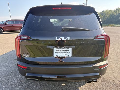 Used 2022 Kia Telluride EX w/ EX Premium Package AWD/4WD image 4