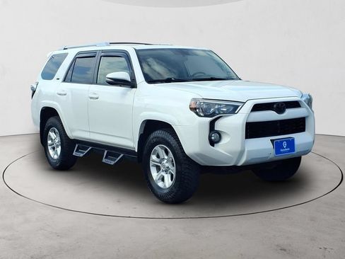Used 2018 Toyota 4Runner SR5 Premium AWD/4WD image 3