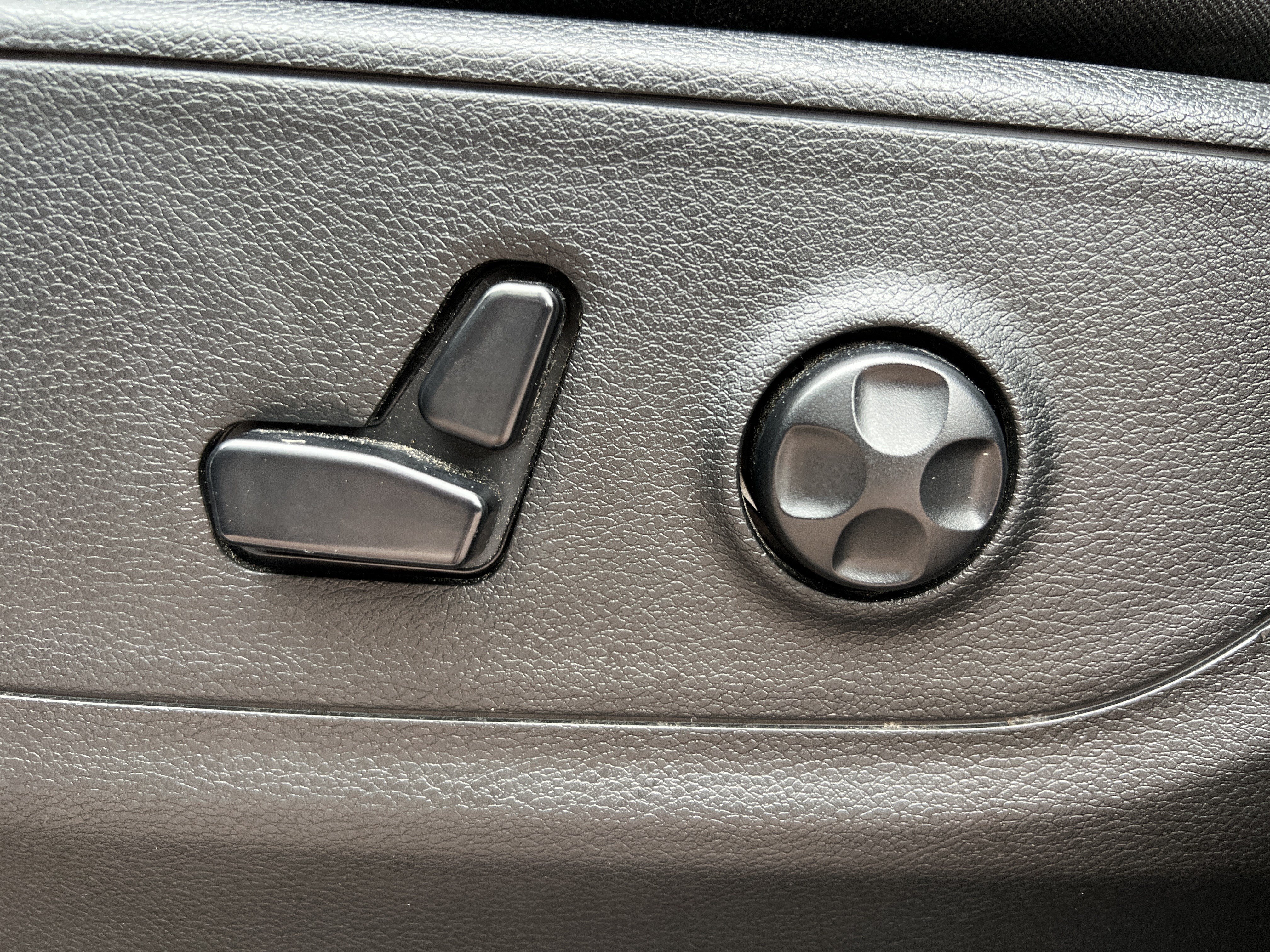 Used 2020 RAM 1500 Big Horn AWD/4WD image 35
