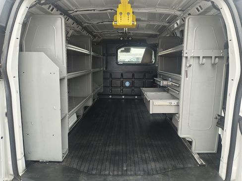 Used 2021 Chevrolet Express 2500 w/ Driver Convenience Package image 2