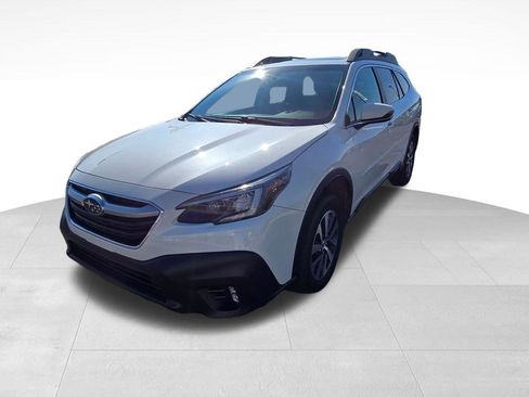 Used 2022 Subaru Outback Premium AWD/4WD image 1