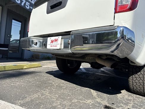 Used 2019 Nissan Frontier SV RWD image 9