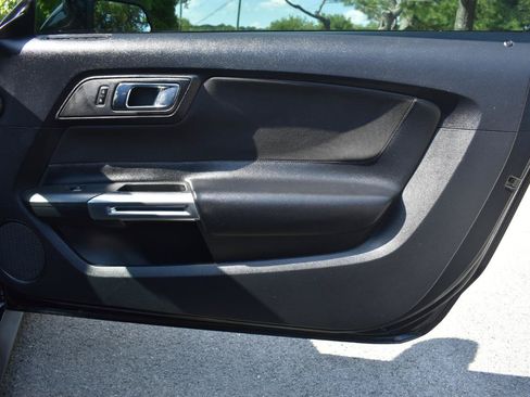 Used 2016 Ford Mustang GT RWD image 18