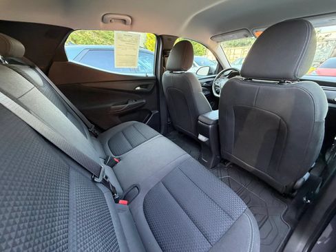 Used 2023 Chevrolet Bolt EUV LT w/ Driver Confidence Package FWD image 19