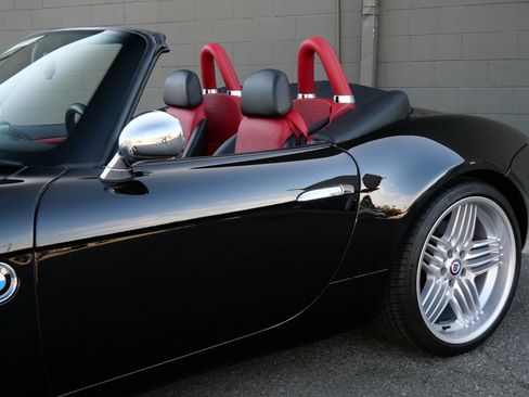 Used 2001 BMW Z8 RWD image 22