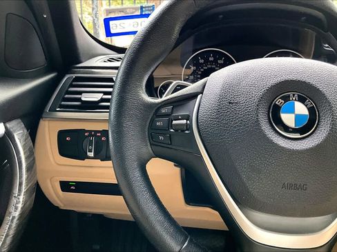 Used 2018 BMW 330i Sedan RWD image 23