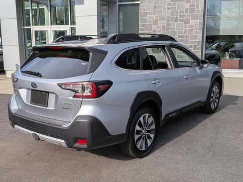 Used 2024 Subaru Outback Limited AWD/4WD image 3