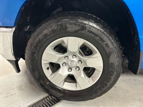Used 2021 RAM 1500 Big Horn AWD/4WD image 9