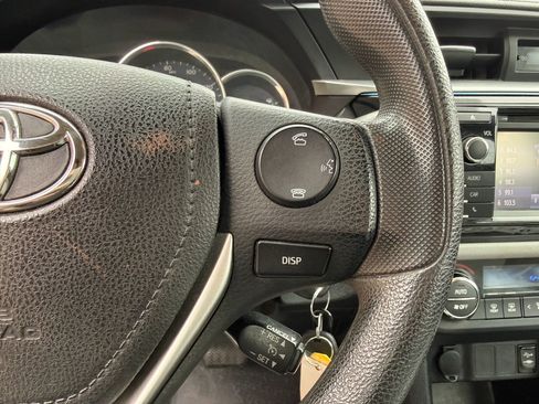 Used 2016 Toyota Corolla LE FWD image 21