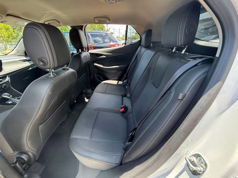 Used 2025 Buick Encore GX Preferred FWD image 24