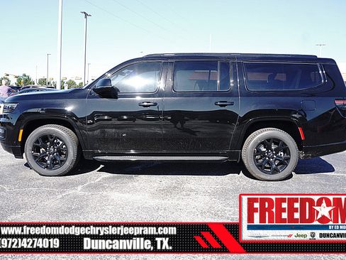 New 2025 Jeep Wagoneer L Series II image 2