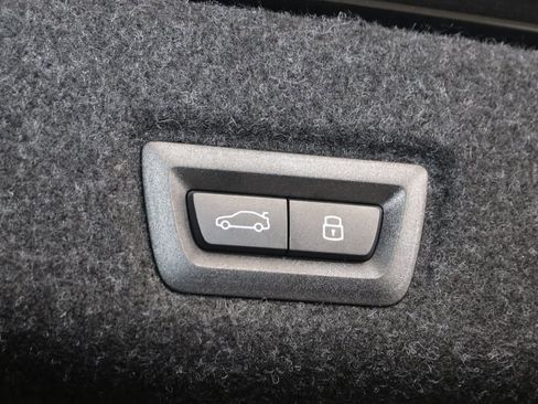 Used 2025 BMW M5 w/ Executive Package image 83