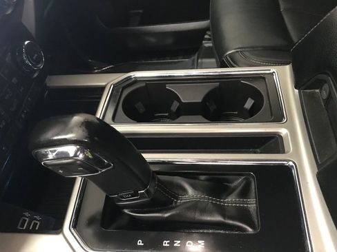 Used 2019 Ford F150 Lariat image 21