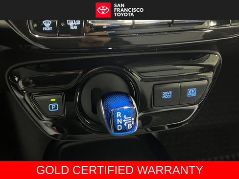 Certified 2022 Toyota Prius LE FWD image 23