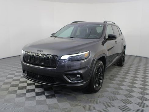 Used 2023 Jeep Cherokee Altitude Lux image 20