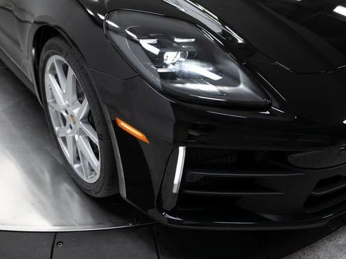New 2025 Porsche Panamera 4 image 12