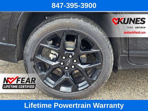 Used 2024 Chevrolet Traverse RS AWD/4WD image 11