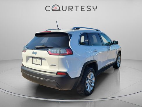 Used 2019 Jeep Cherokee Latitude w/ Popular Appearance Group image 5