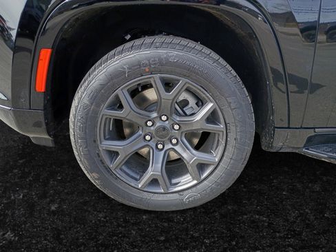 New 2026 Jeep Grand Wagoneer Limited image 15