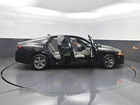 Used 2022 Kia K5 LXS FWD image 33