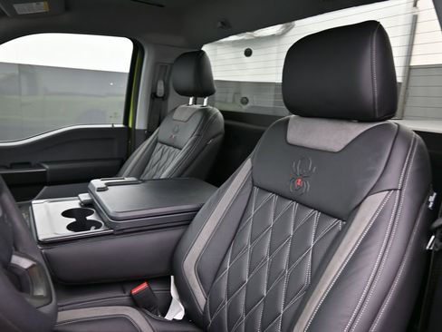 New 2025 Ford F150 XL w/ Equipment Group 103A High image 17