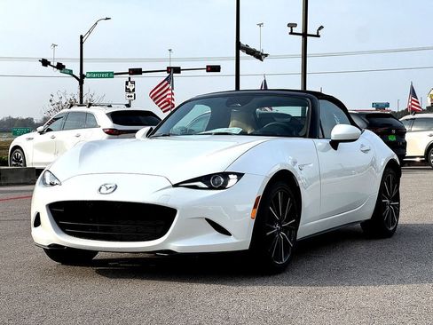New 2025 MAZDA MX-5 Miata Grand Touring image 4