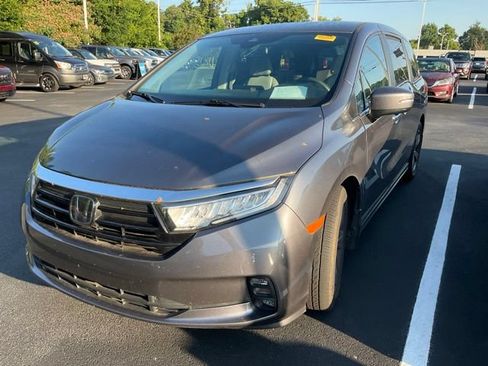 Used 2023 Honda Odyssey EX image 11