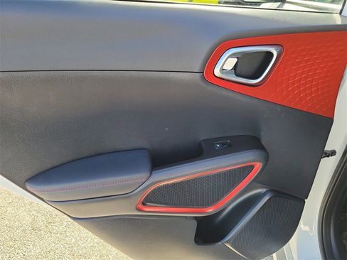Used 2023 Kia Soul GT-Line w/ GT-Line Technology Package image 15