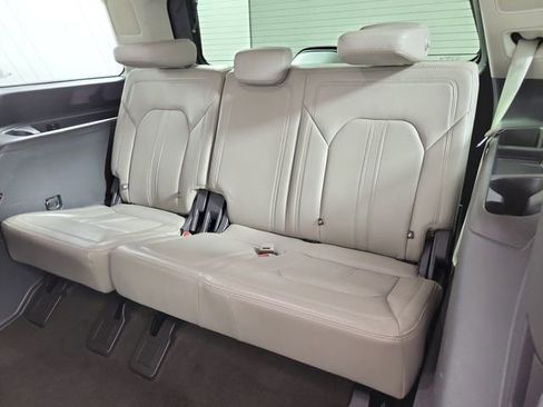 Used 2021 Ford Expedition Limited RWD image 14