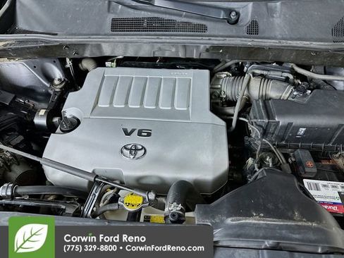 Used 2011 Toyota Highlander Limited w/ Tow Pkg AWD/4WD image 31