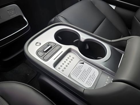 New 2026 Hyundai Ioniq 9 Limited w/ Tow & Go Package image 18