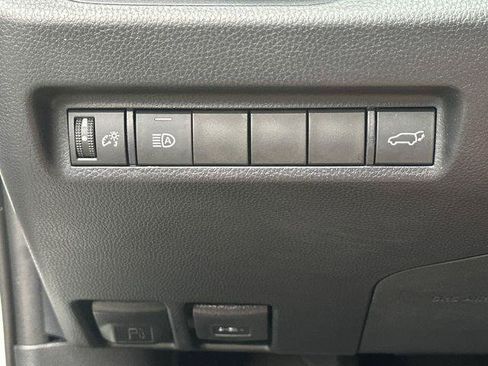 Certified 2020 Toyota RAV4 XLE w/ Convenience Package FWD image 21