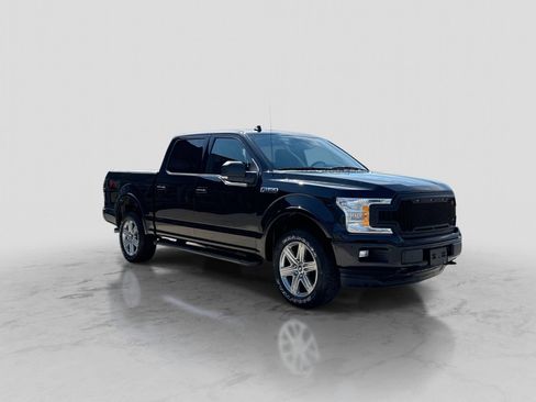 Used 2019 Ford F150 XLT w/ Equipment Group 302A Luxury AWD/4WD image 10