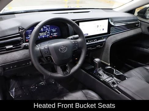 Used 2025 Toyota Camry XLE FWD image 22