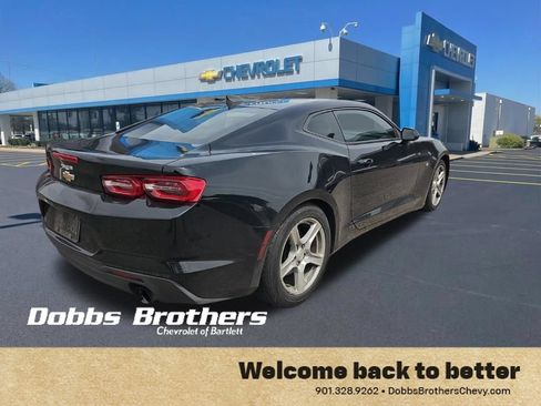 Used 2019 Chevrolet Camaro LT RWD image 10