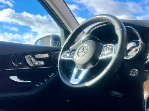 Certified 2022 Mercedes-Benz GLC 300 4MATIC image 11